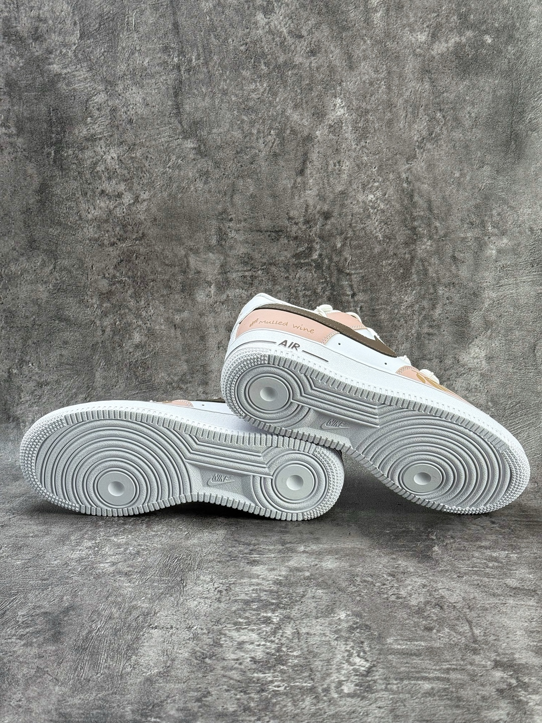 Nike Air Force 1 Low 07 粉白黑绑带 CV8688-578