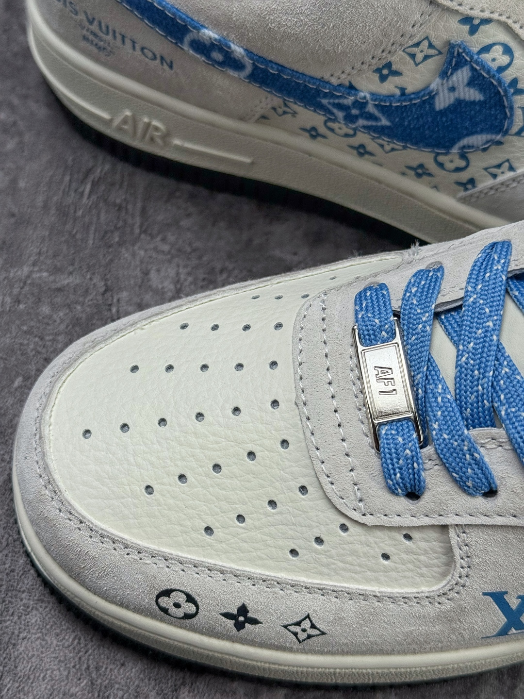 Nike Air Force 1 Low 07 x Louis Vuitton 灰白蓝 KG6699-F48
