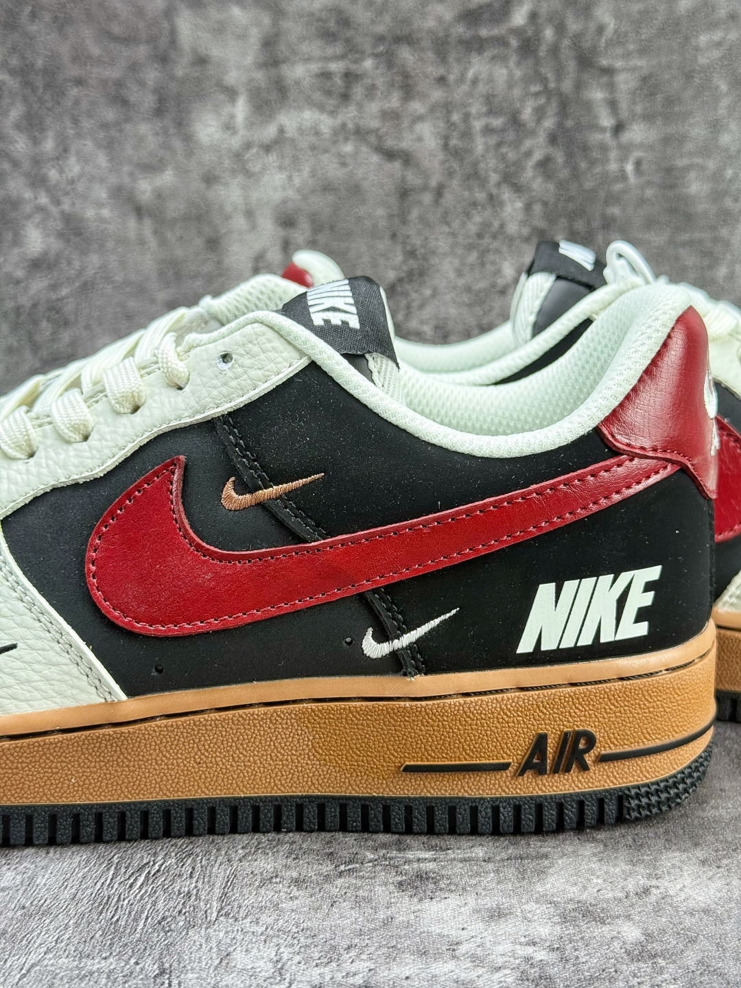 Nike Air Force 1 Low 07 白黑红三小勾 IM3378-122