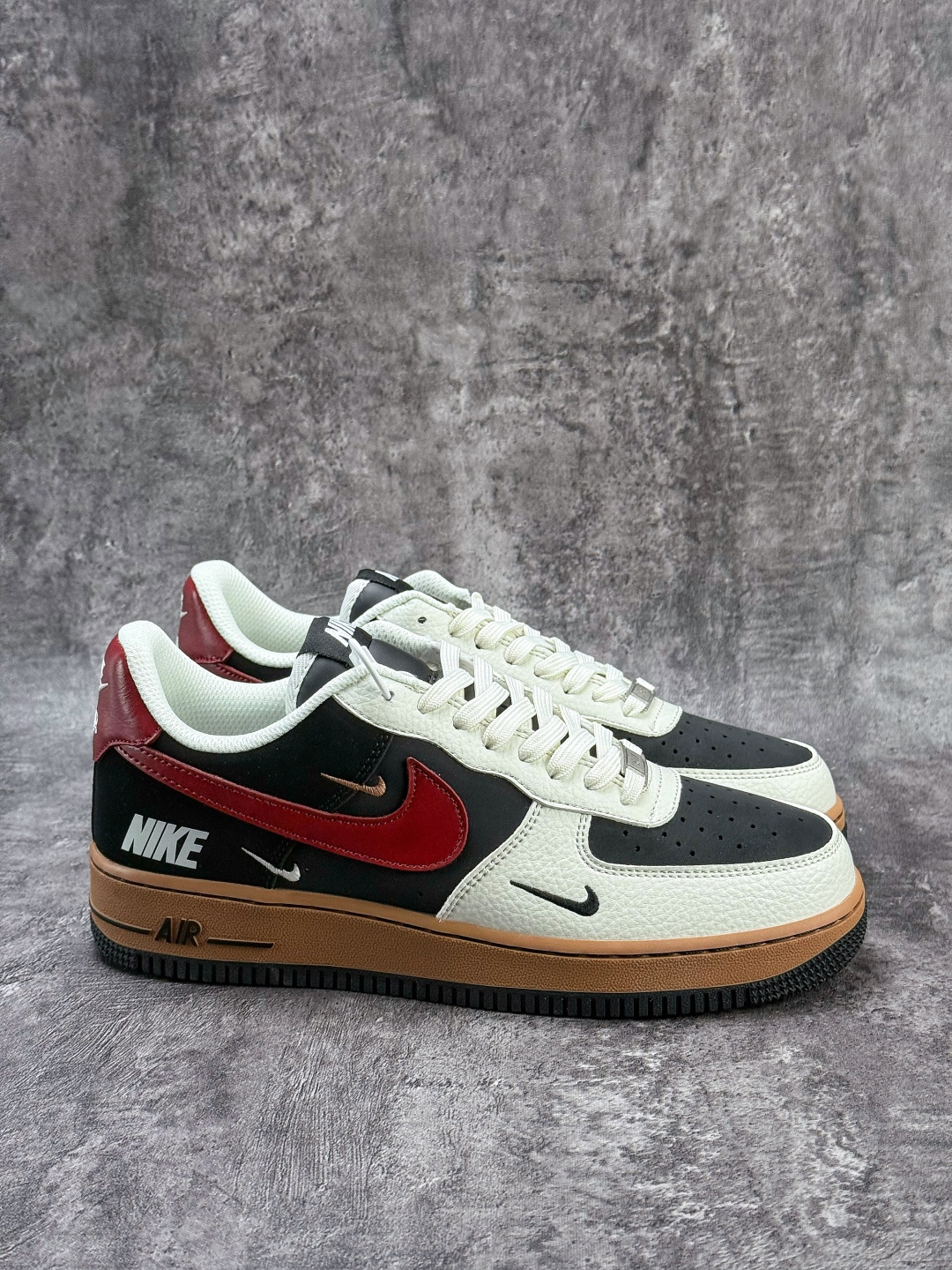 Nike Air Force 1 Low 07 白黑红三小勾 IM3378-122