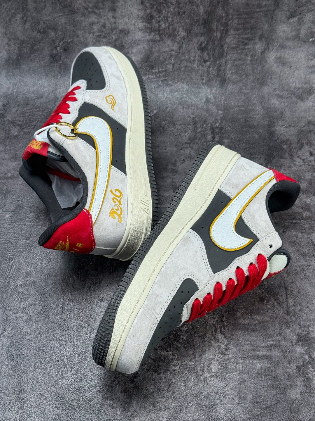 Nike Air Force 1 Low 07 马年限定 灰白红 KD1688-006