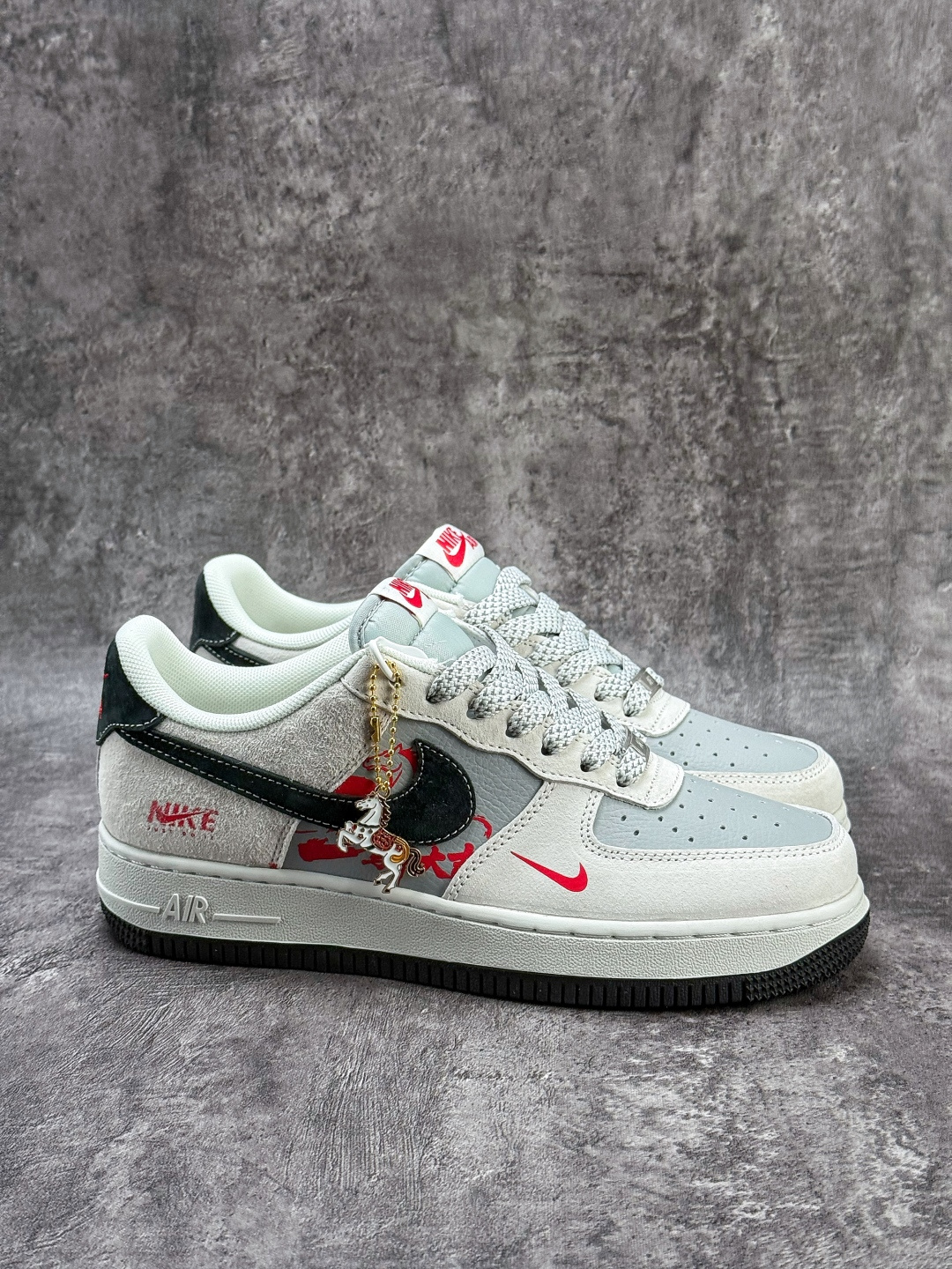 Nike Air Force 1 Low 07 马年限定 白灰黑小勾满天星 JP2026-135