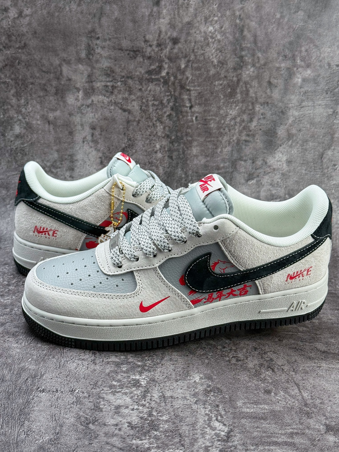 Nike Air Force 1 Low 07 马年限定 白灰黑小勾满天星 JP2026-135