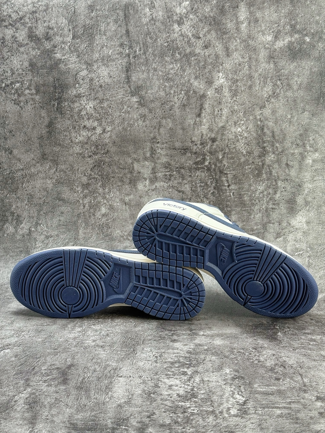 Nike SB Dunk Low 白蓝小勾 WB0620-116
