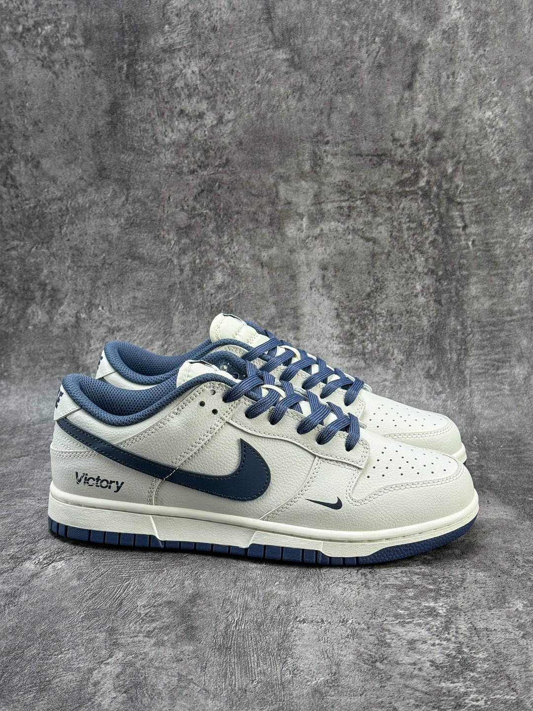 Nike SB Dunk Low 白蓝小勾 WB0620-116