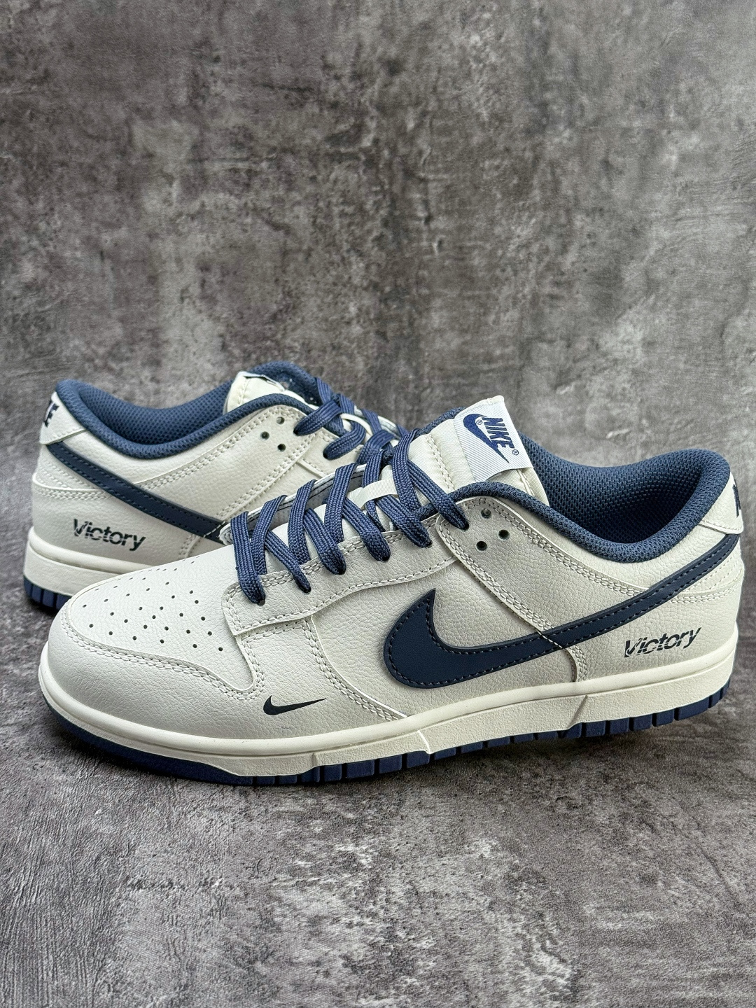 Nike SB Dunk Low 白蓝小勾 WB0620-116