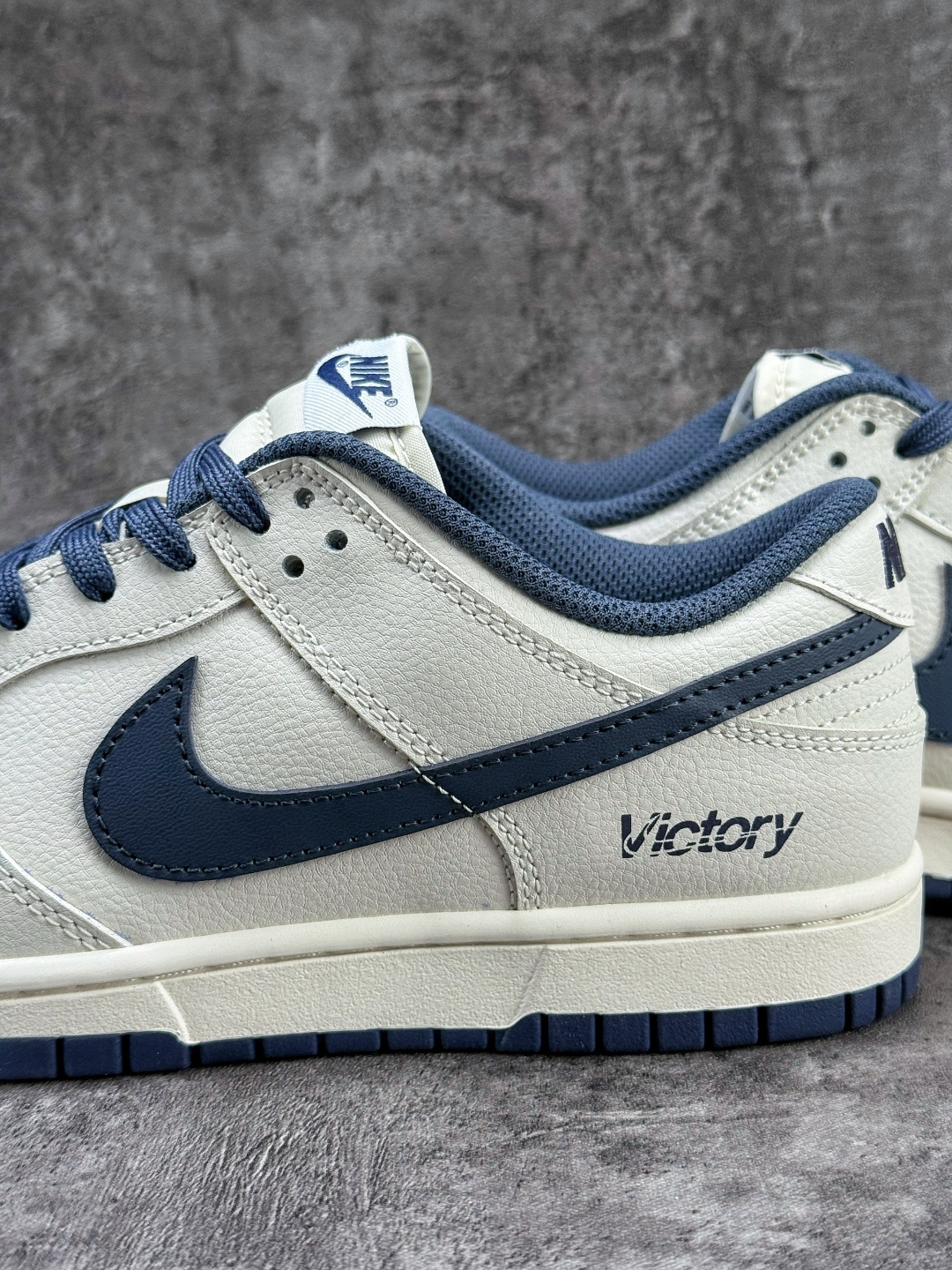 Nike SB Dunk Low 白蓝小勾 WB0620-116
