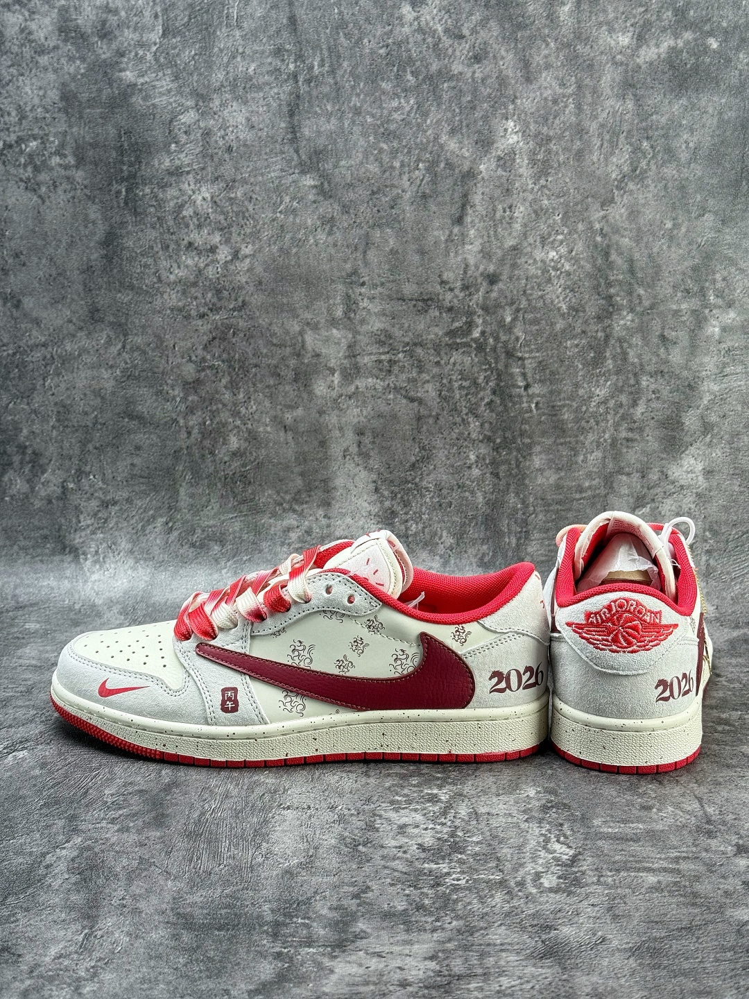 Travis Scott x Nike Air Jordan 1 Low 马年限定 Air Jordan 1 Low 反转灰白红小勾倒钩 纯原版本 YX5066-413