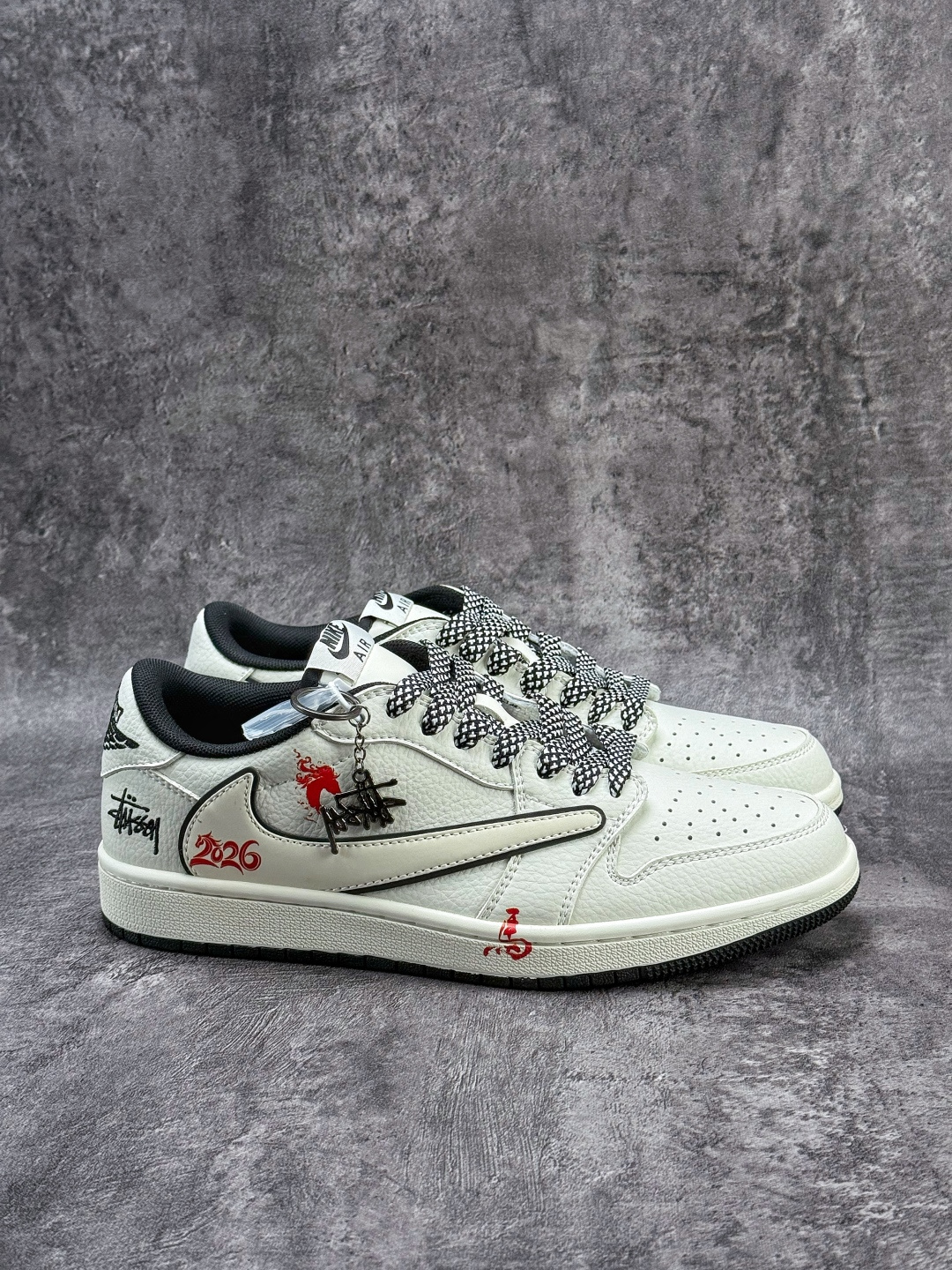 Travis Scott x Nike Air Jordan 1 Low x Stussy 马年限定 Air Jordan 1 Low 反转白黑满天星倒钩 纯原版本 CS5288-703