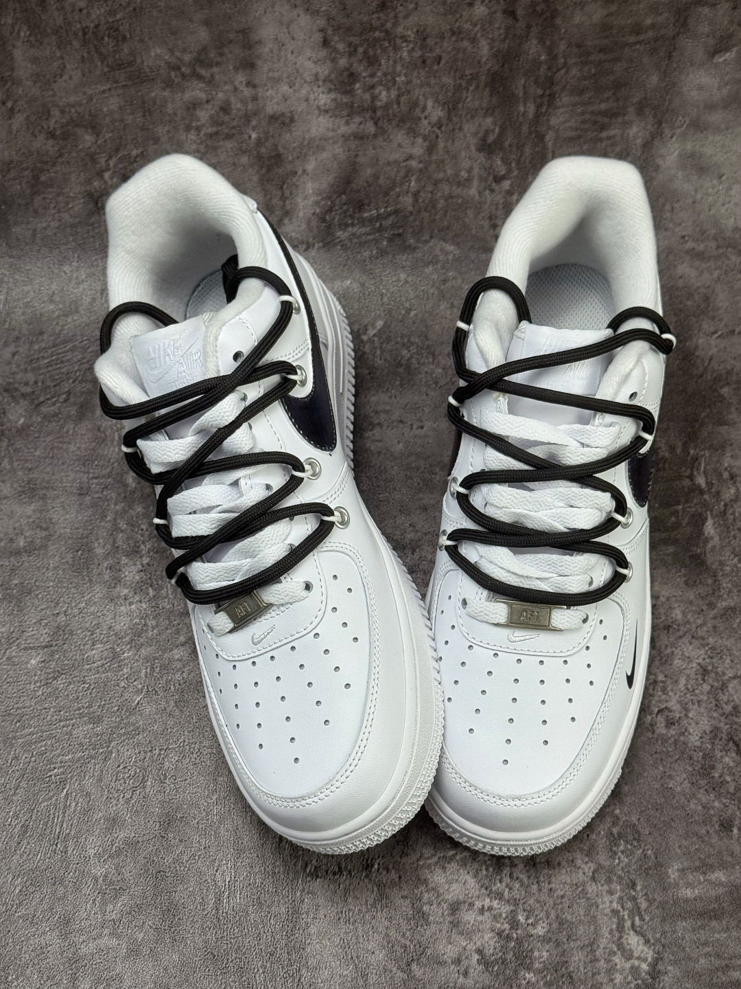 Nike Air Force 1 Low 07 x Superme 白黑小勾绑带 UP1668-595-Top High Quatity Cheap Sneakers Fashion Clothing Clothes Bags handbags Shoes of all Brand wholesale With The best Quality And Beautiful Price from China Factory Chinese suppliers wholesaler seller Nike Air Force 1 Low 07 x Superme 白黑小勾绑带 UP1668-595