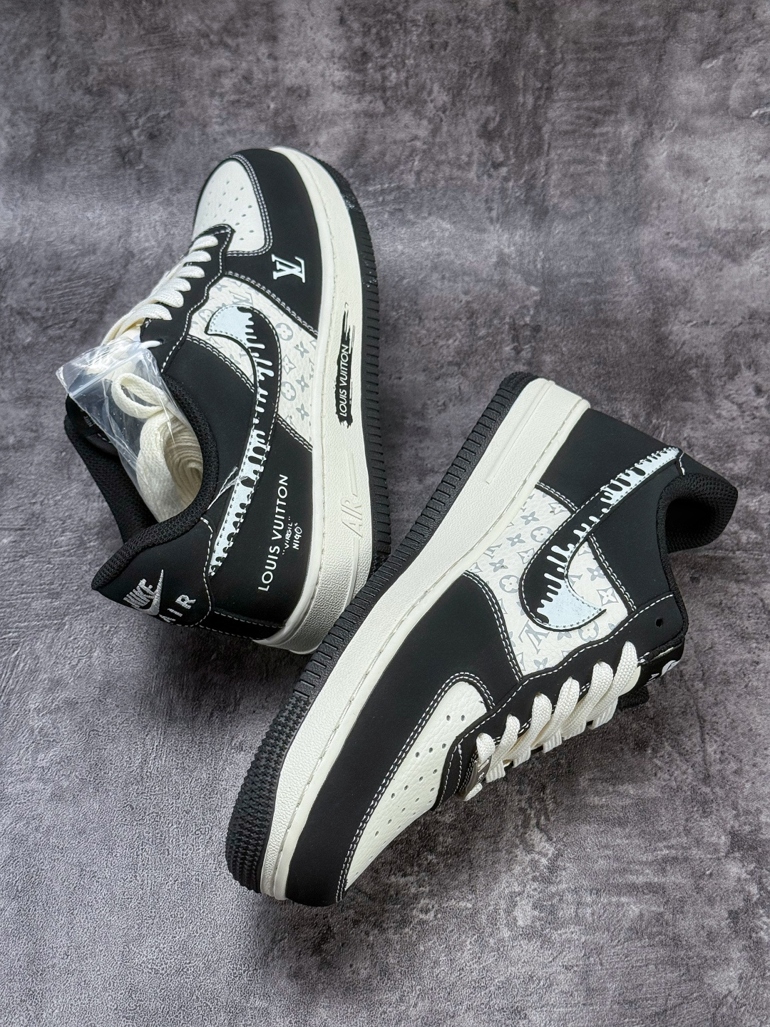 Nike Air Force 1 Low 07 x Louis Vuitton 黑白 KG6699-F30-High Quatity Cheap Brand wholesale wholesaler seller Clothes Bags handbags Sneakers Top Fashion Clothing Shoes from China Factory Chinese suppliers best Quality Beautiful Price Nike Air Force 1 Low 07 x Louis Vuitton 黑白 KG6699-F30