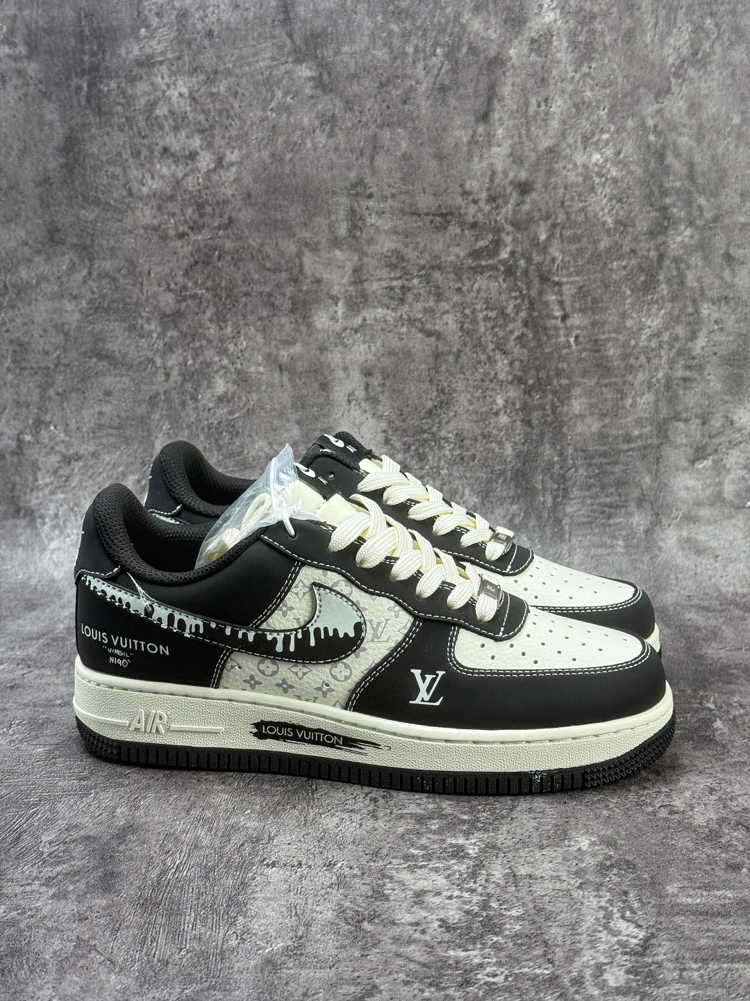 Nike Air Force 1 Low 07 x Louis Vuitton 黑白 KG6699-F30-High Quatity Cheap Brand wholesale wholesaler seller Clothes Bags handbags Sneakers Top Fashion Clothing Shoes from China Factory Chinese suppliers best Quality Beautiful Price Nike Air Force 1 Low 07 x Louis Vuitton 黑白 KG6699-F30