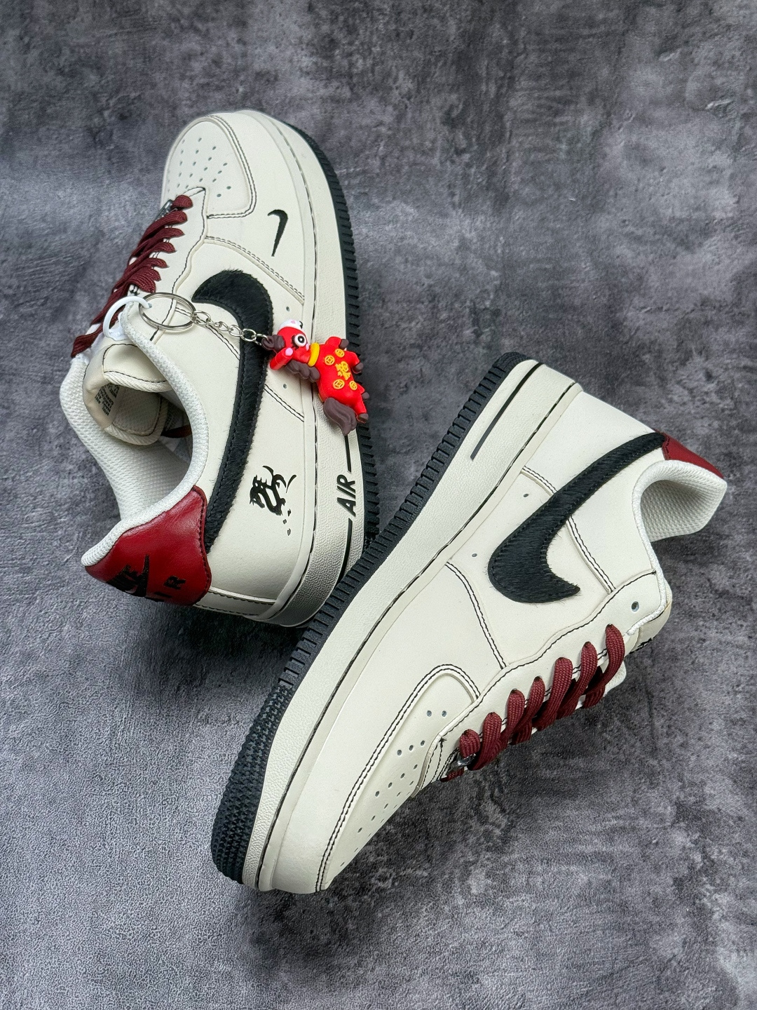 Nike Air Force 1 Low 07 马年限定 白黑红小勾 IB4607-171-High Quatity Cheap Brand wholesale wholesaler seller Clothes Bags handbags Sneakers Top Fashion Clothing Shoes from China Factory Chinese suppliers best Quality Beautiful Price Nike Air Force 1 Low 07 马年限定 白黑红小勾 IB4607-171