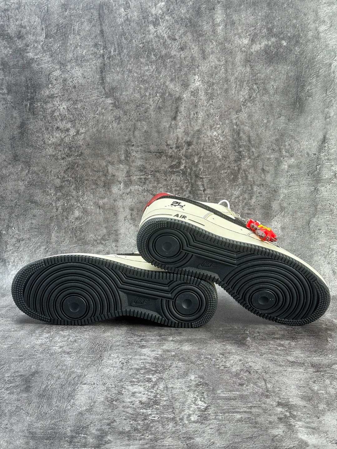 Nike Air Force 1 Low 07 马年限定 白黑红小勾 IB4607-171-High Quatity Cheap Brand wholesale wholesaler seller Clothes Bags handbags Sneakers Top Fashion Clothing Shoes from China Factory Chinese suppliers best Quality Beautiful Price Nike Air Force 1 Low 07 马年限定 白黑红小勾 IB4607-171