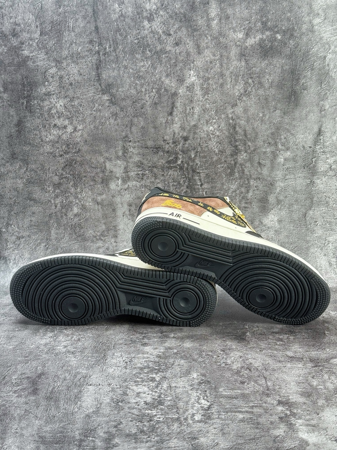Nike Air Force 1 Low 07 马年限定 黑棕小勾 XD0028-010