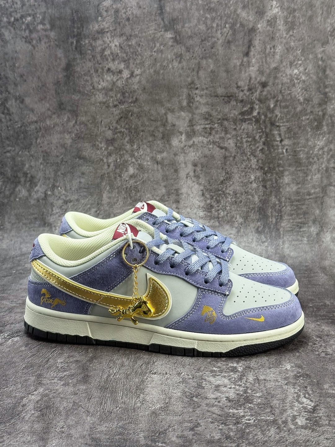 Nike SB Dunk Low 马年限定 紫白小勾 DN3168-022