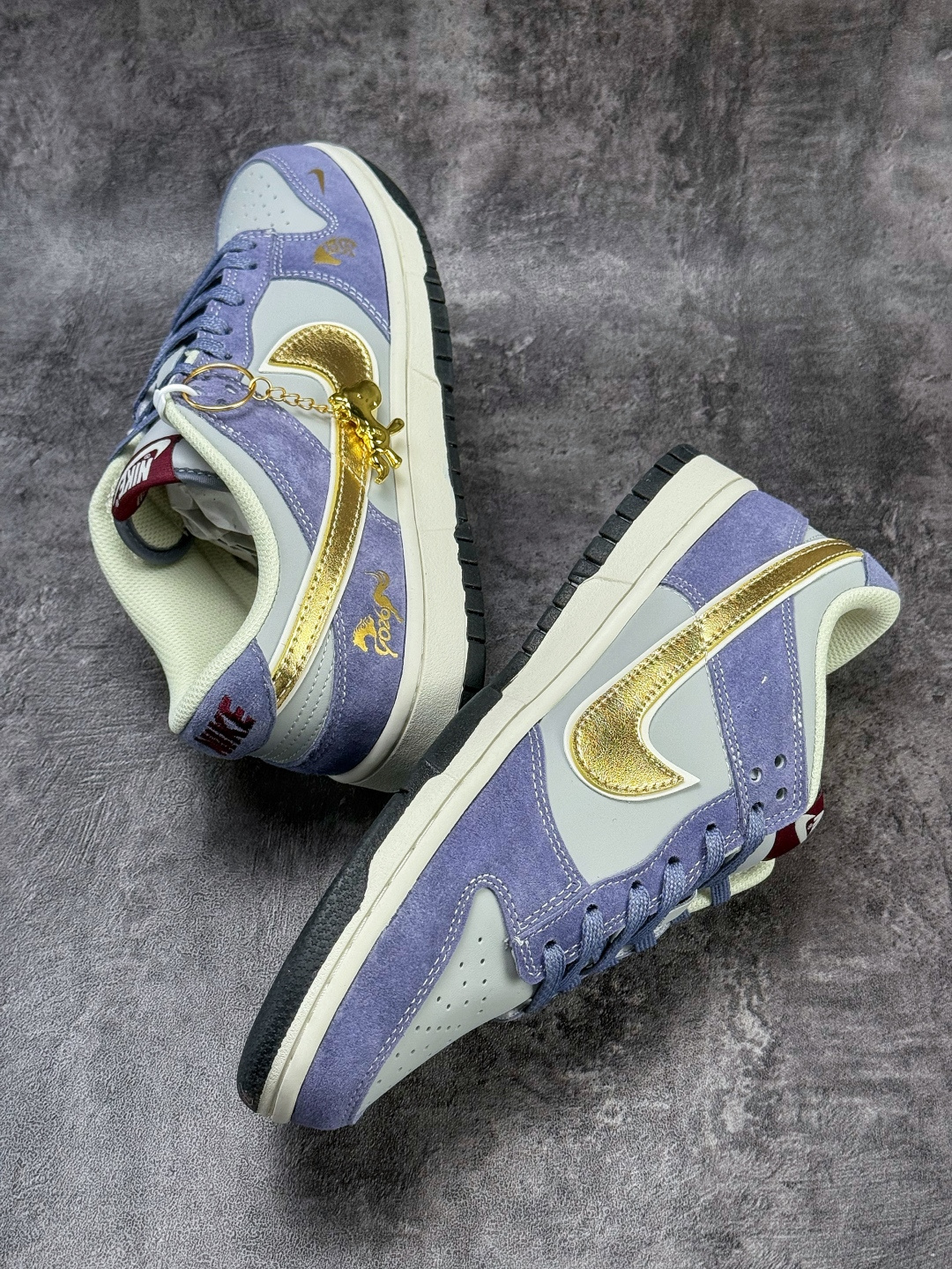 Nike SB Dunk Low 马年限定 紫白小勾 DN3168-022