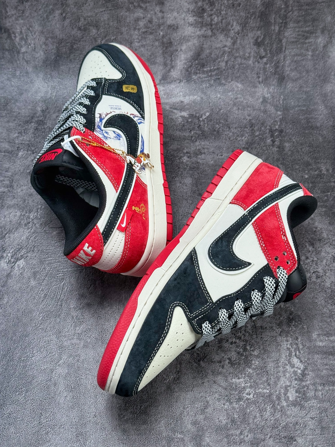 Nike SB Dunk Low 马年限定 黑白红满天星 YX5066-403