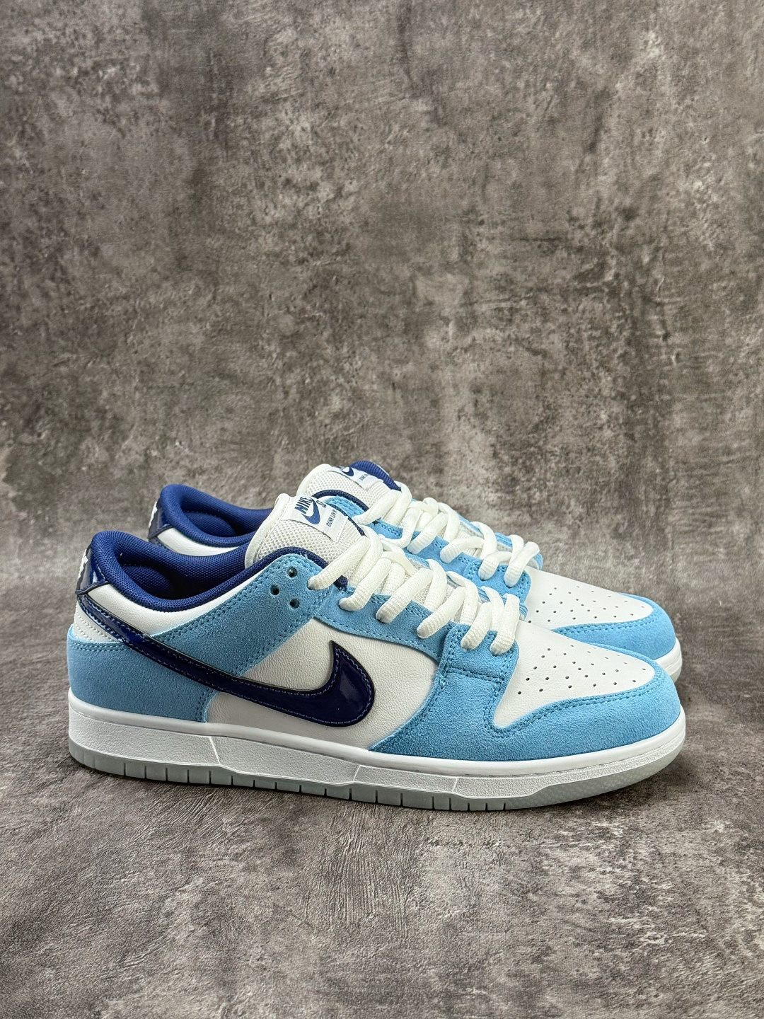 NIKE SB Dunk Low PRO 蓝白 BP0508-038
