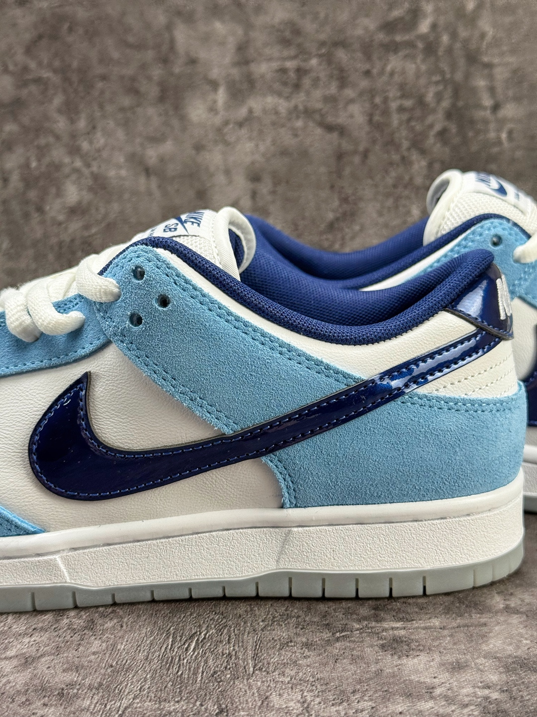 NIKE SB Dunk Low PRO 蓝白 BP0508-038