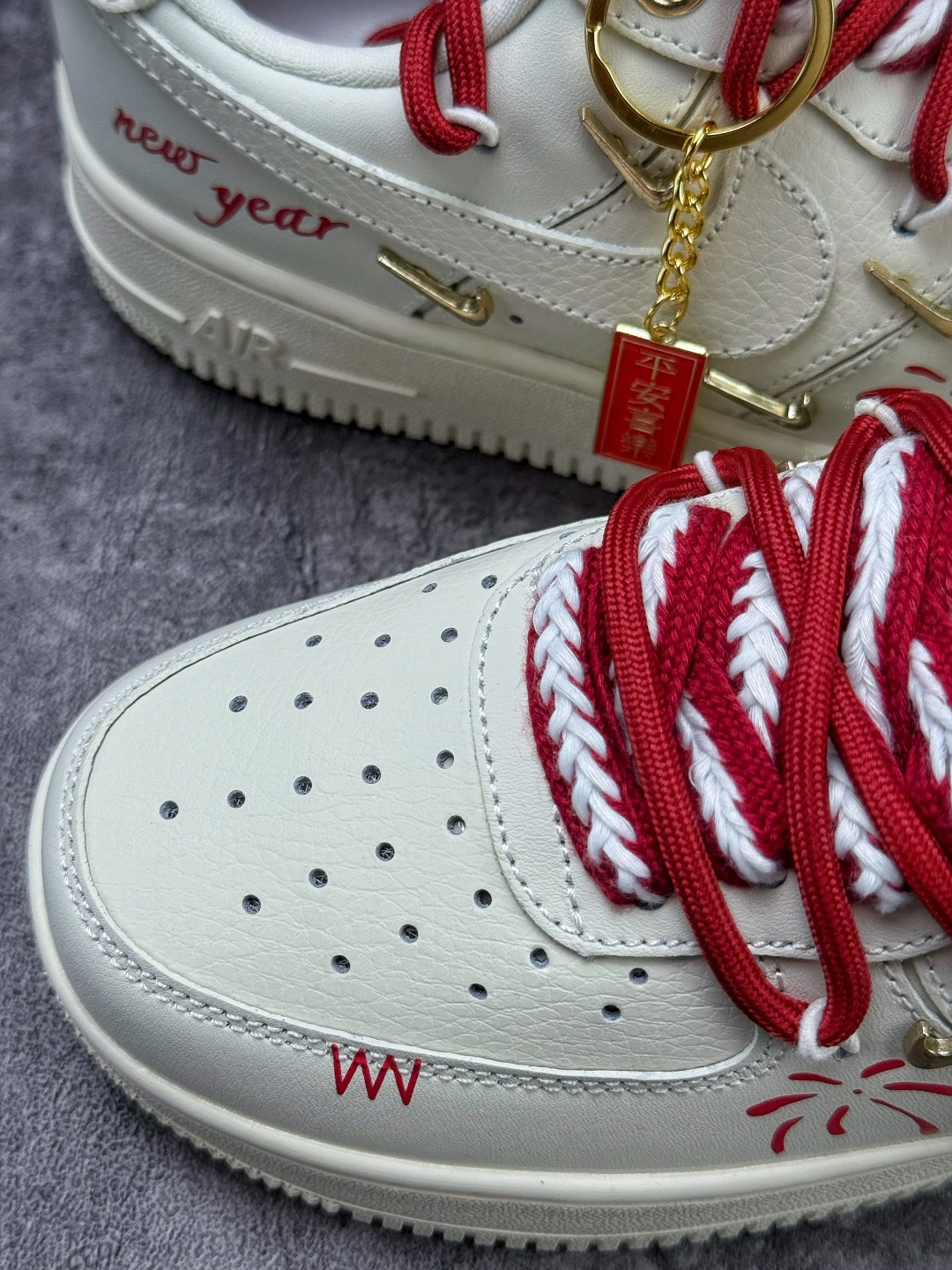 Nike Air Force 1 Low 07 白红四小勾 FV3654-111