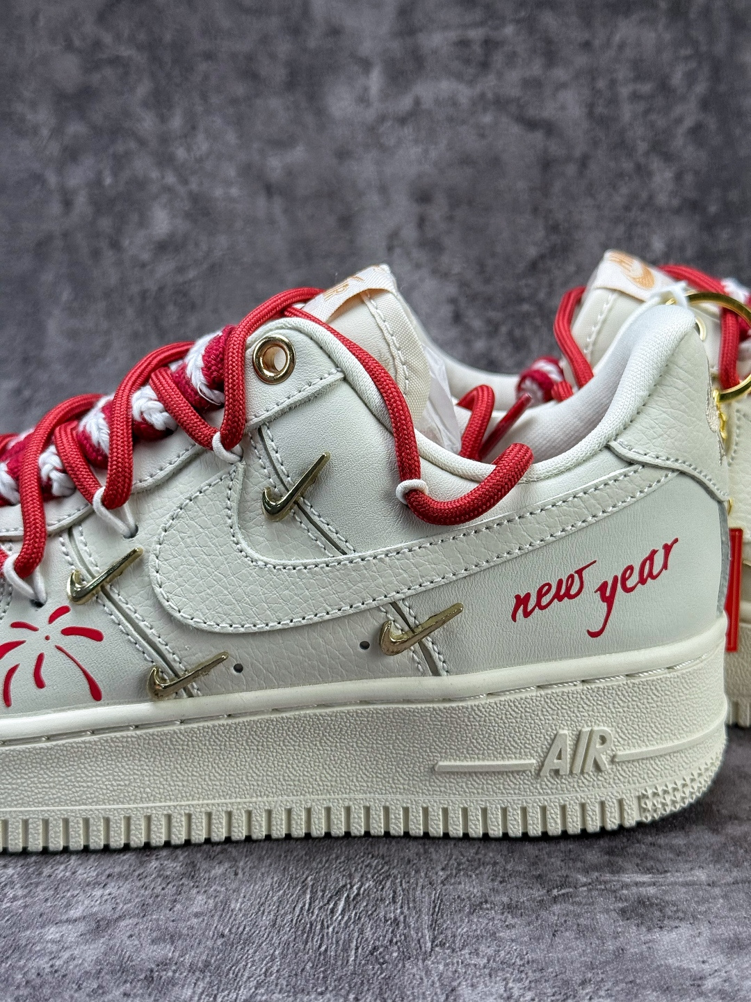 Nike Air Force 1 Low 07 白红四小勾 FV3654-111
