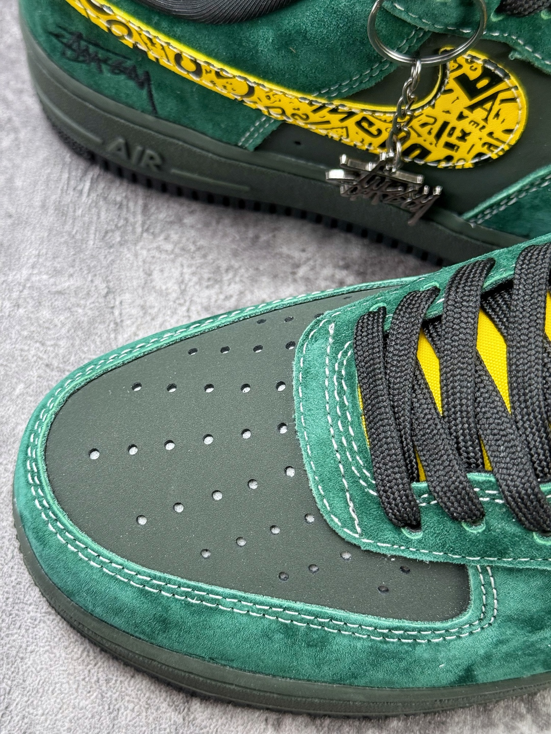 Nike Air Force 1 Low 07 x Stussy 绿灰黄 XL1979-137