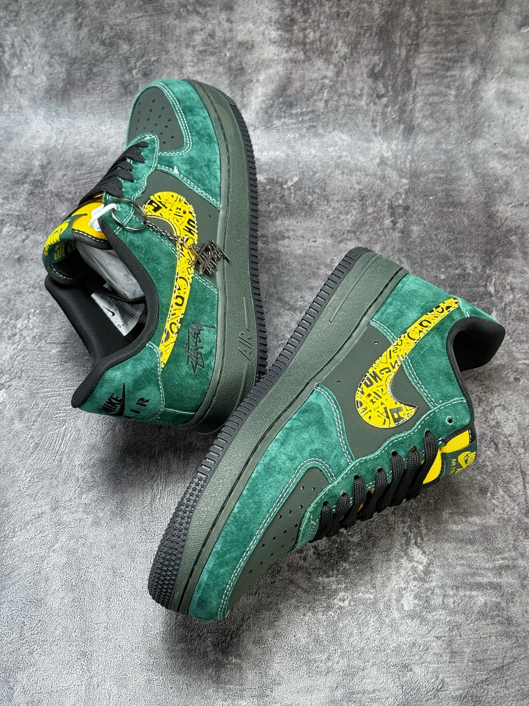 Nike Air Force 1 Low 07 x Stussy 绿灰黄 XL1979-137