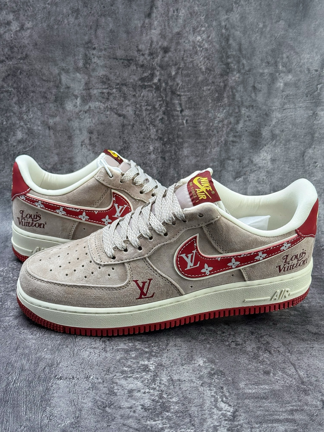 Nike Air Force 1 Low 07 x Louis Vuitton 棕红 KL1688-002