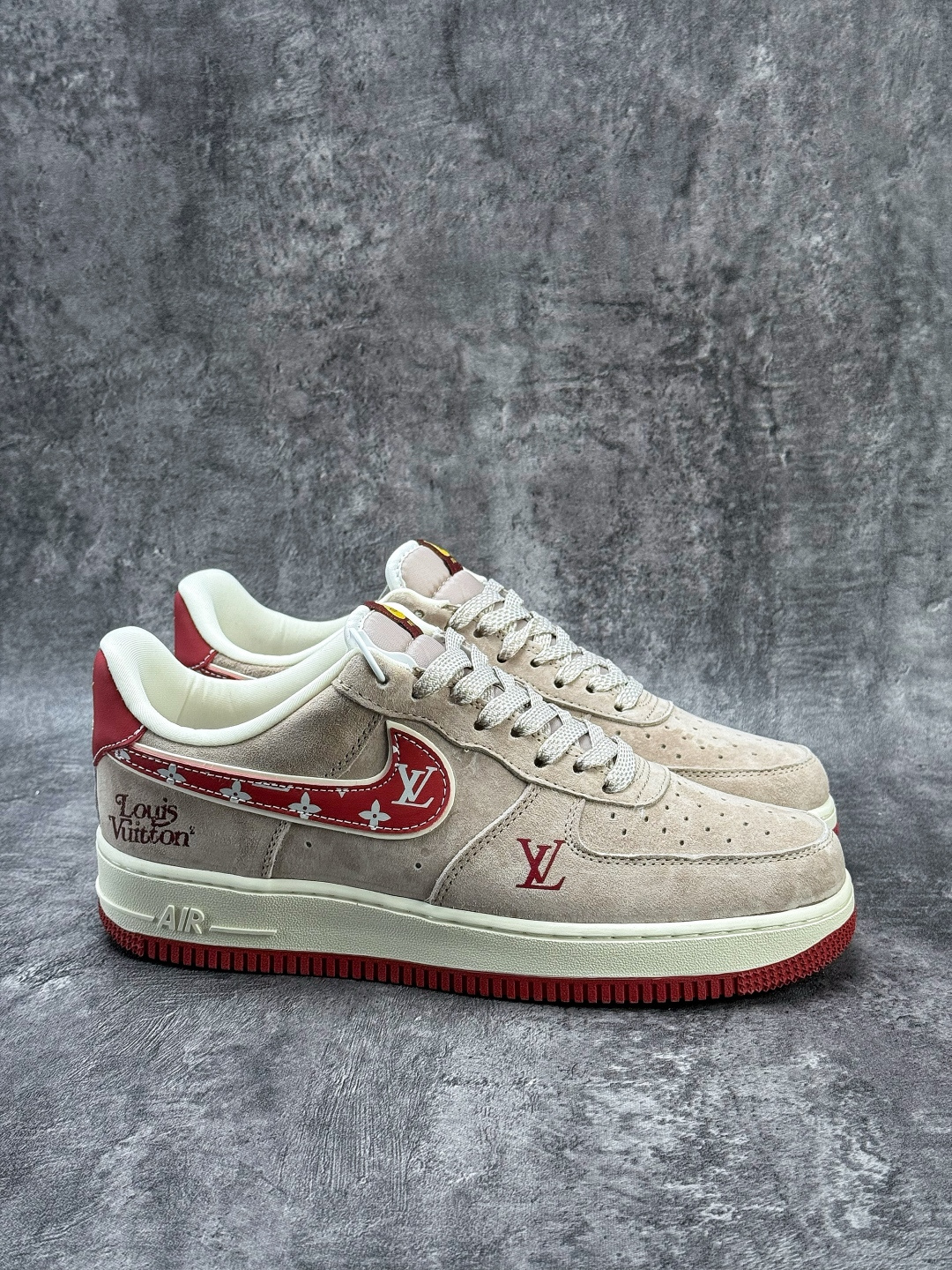 Nike Air Force 1 Low 07 x Louis Vuitton 棕红 KL1688-002