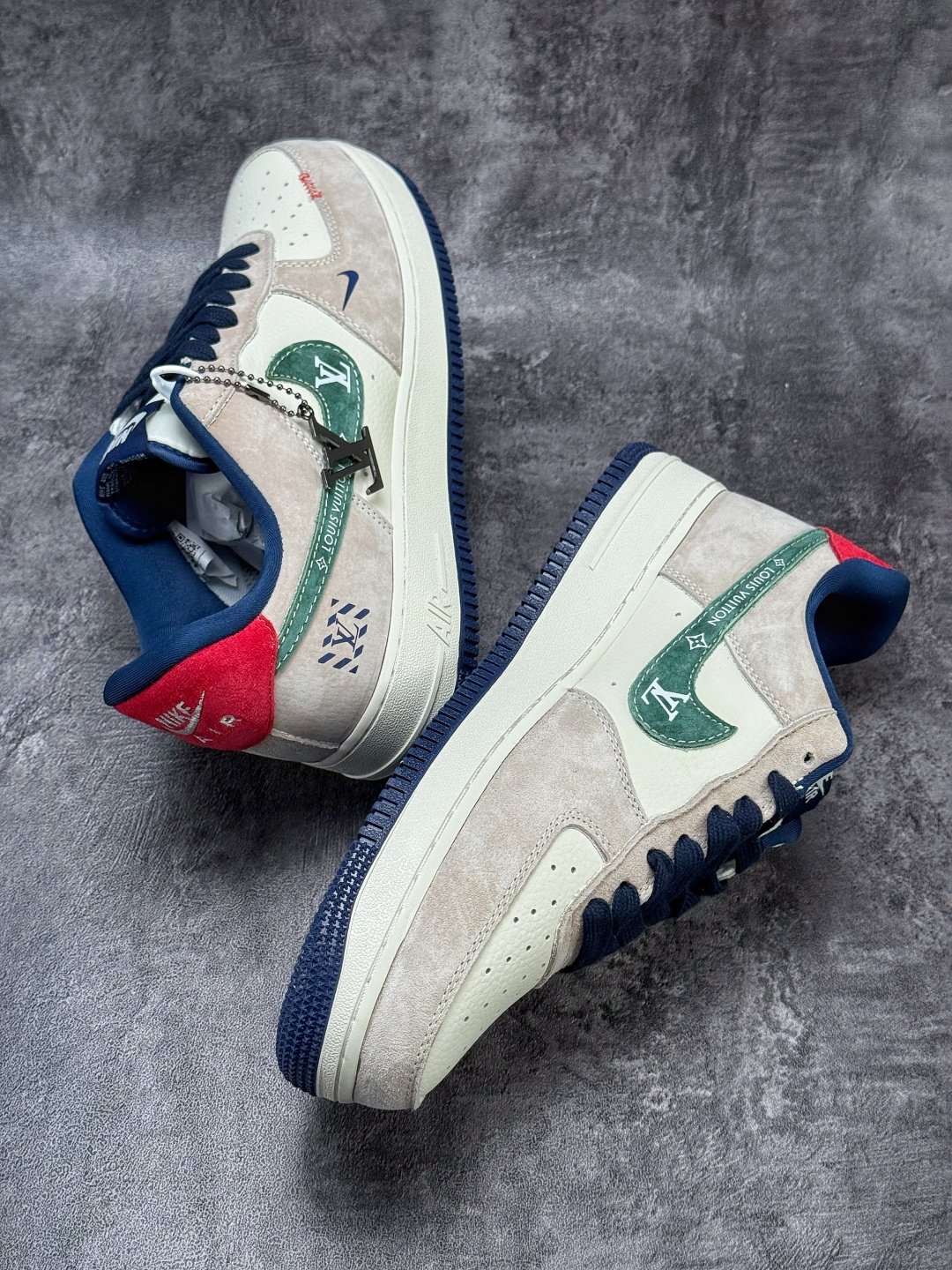 Nike Air Force 1 Low 07 x Louis Vuitton 灰白绿小勾 BK1916-001
