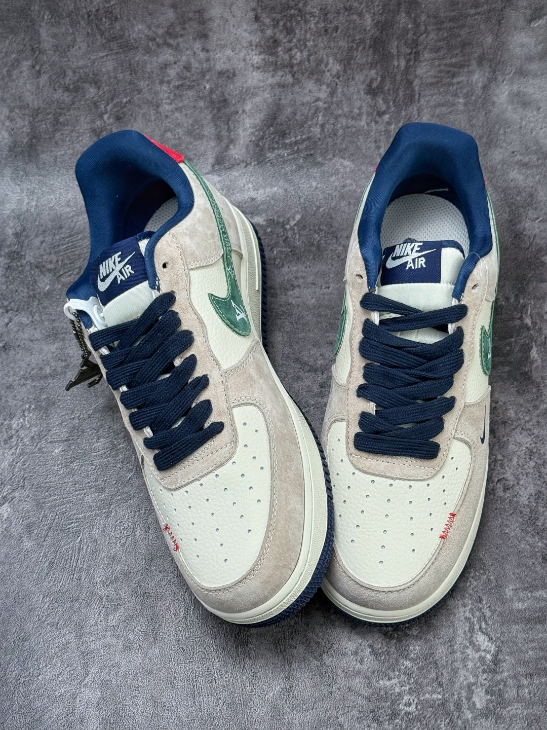Nike Air Force 1 Low 07 x Louis Vuitton 灰白绿小勾 BK1916-001