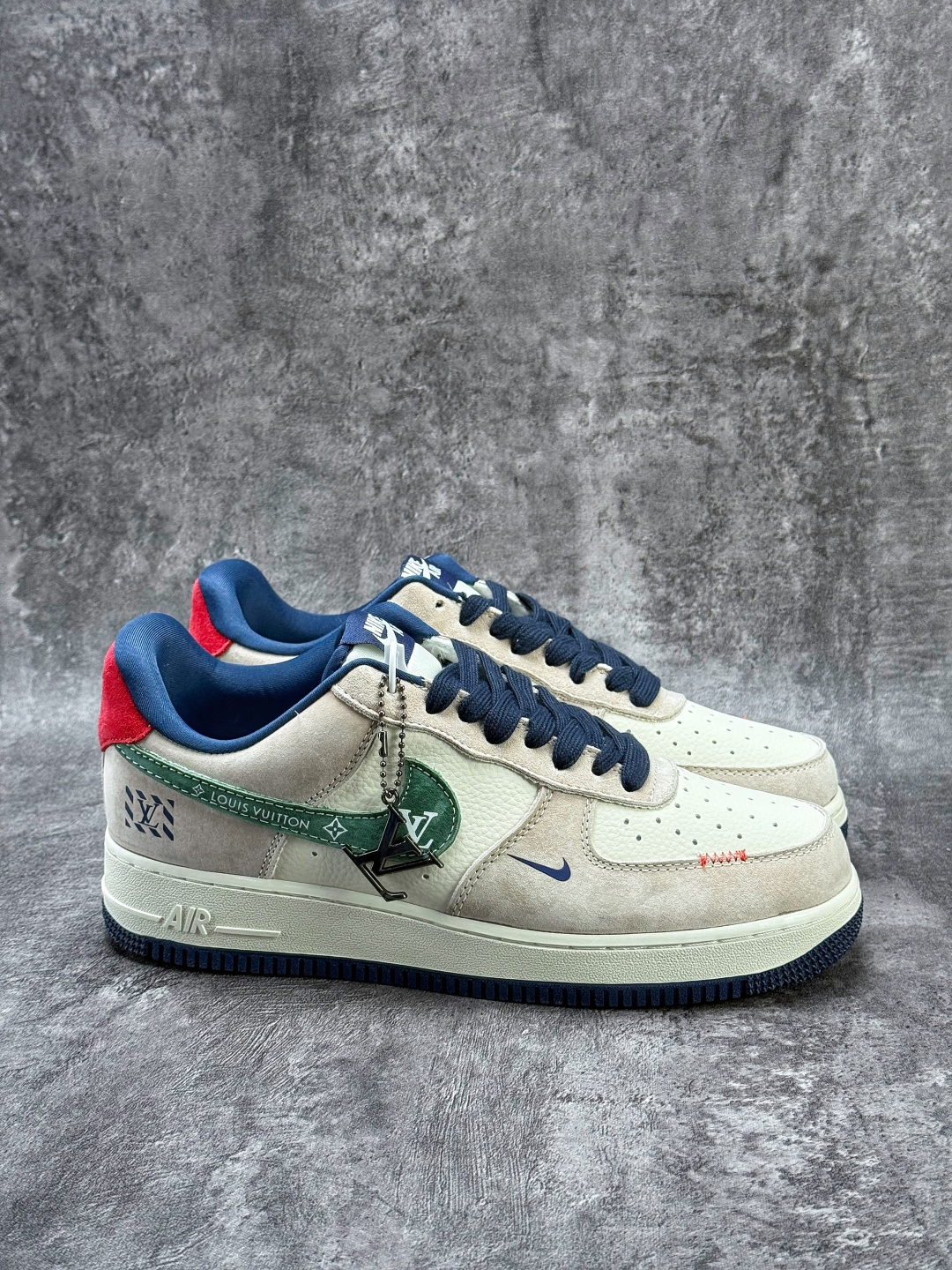 Nike Air Force 1 Low 07 x Louis Vuitton 灰白绿小勾 BK1916-001