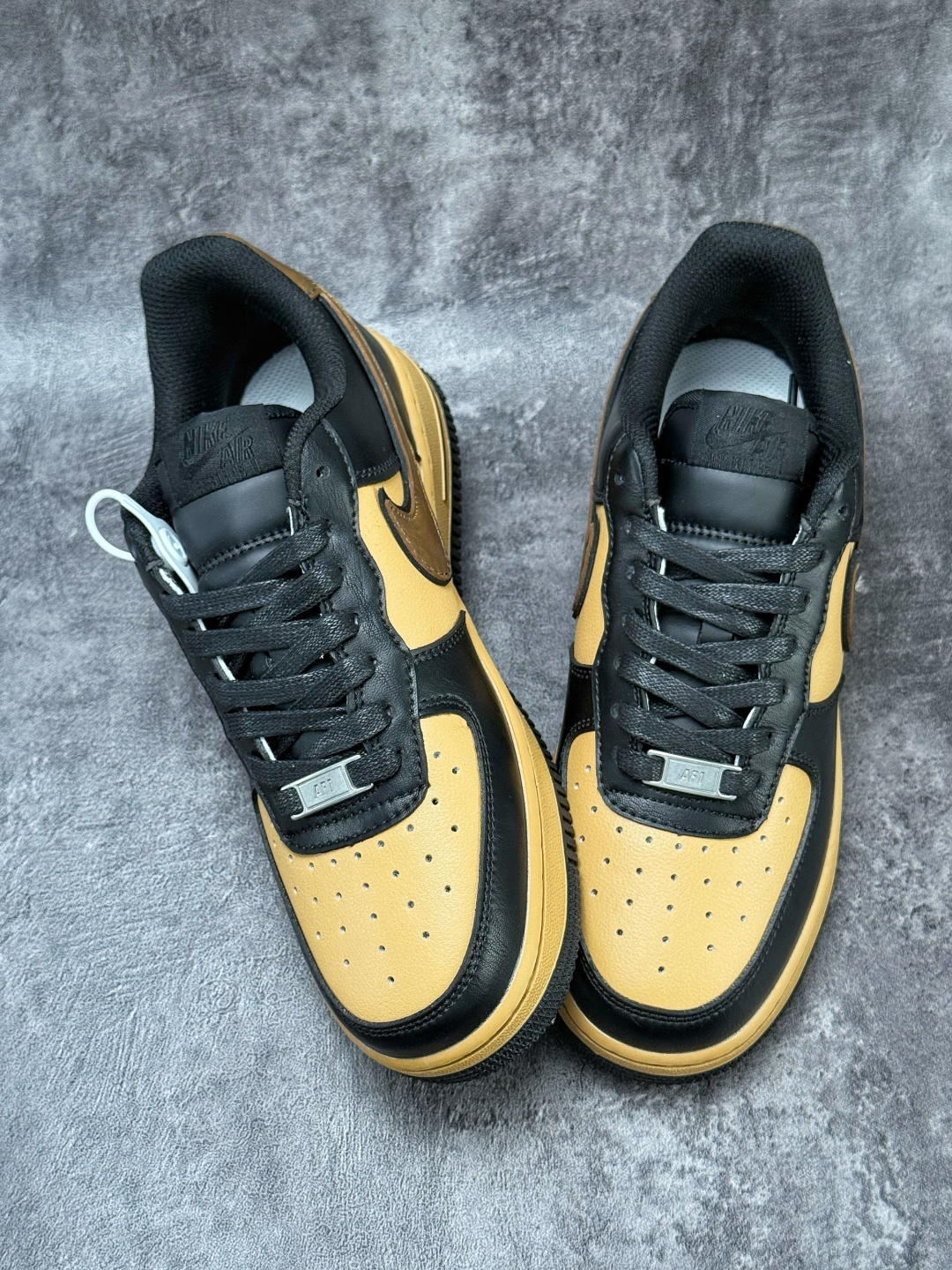 Nike Air Force 1 Low 07 黑棕 FB8878-200-High Quatity Cheap Brand wholesale wholesaler seller Clothes Bags handbags Sneakers Top Fashion Clothing Shoes from China Factory Chinese suppliers best Quality Beautiful Price Nike Air Force 1 Low 07 黑棕 FB8878-200