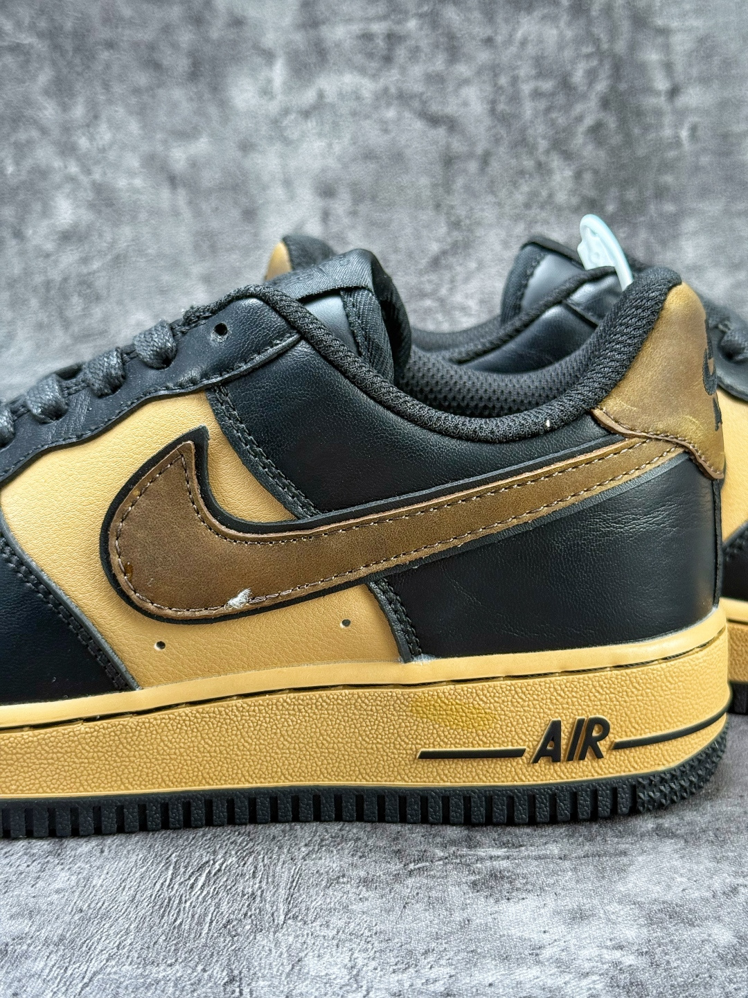 Nike Air Force 1 Low 07 黑棕 FB8878-200-High Quatity Cheap Brand wholesale wholesaler seller Clothes Bags handbags Sneakers Top Fashion Clothing Shoes from China Factory Chinese suppliers best Quality Beautiful Price Nike Air Force 1 Low 07 黑棕 FB8878-200
