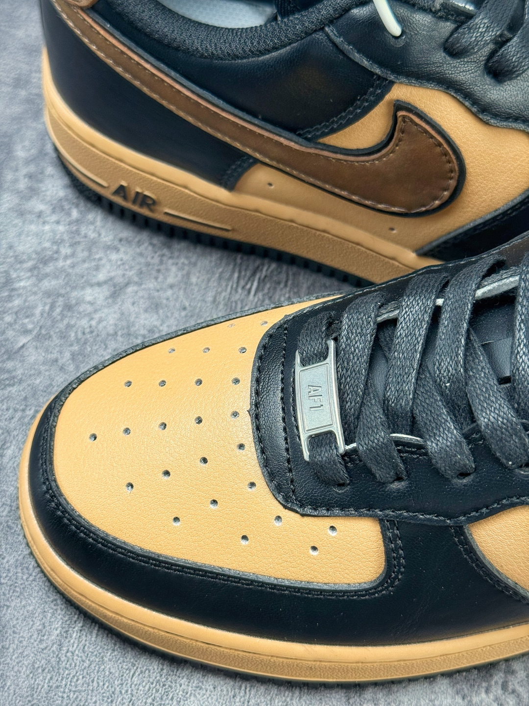 Nike Air Force 1 Low 07 黑棕 FB8878-200-High Quatity Cheap Brand wholesale wholesaler seller Clothes Bags handbags Sneakers Top Fashion Clothing Shoes from China Factory Chinese suppliers best Quality Beautiful Price Nike Air Force 1 Low 07 黑棕 FB8878-200