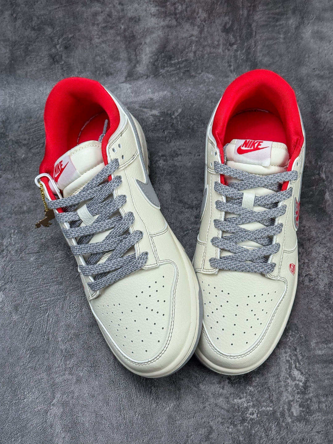 Nike SB Dunk Low 马年限定 白灰红满天星 YX5066-417