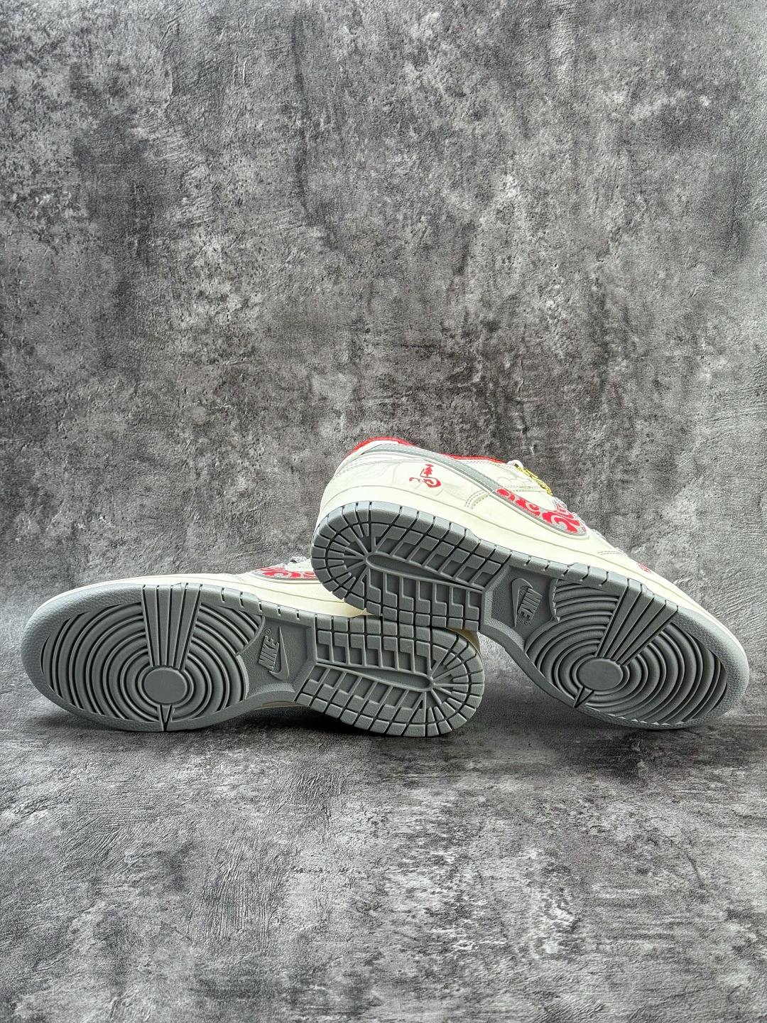 Nike SB Dunk Low 马年限定 白灰红满天星 YX5066-417