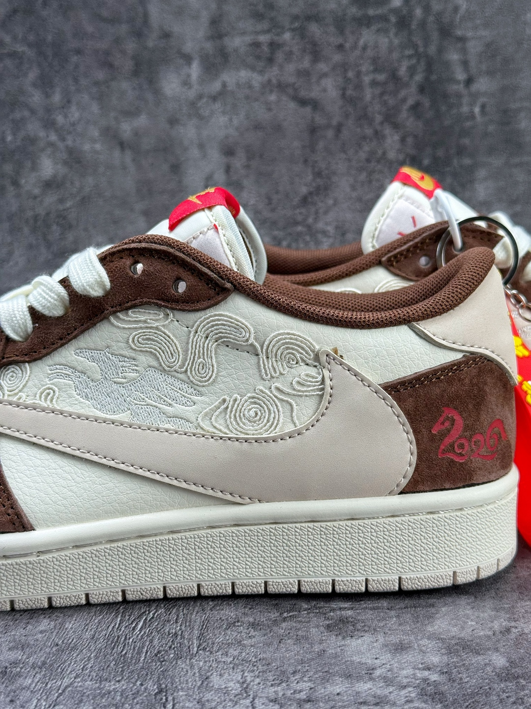 Travis Scott x Nike Air Jordan 1 Low 马年限定 Air Jordan 1 Low 反转棕白倒钩 纯原版本 SD6868-141