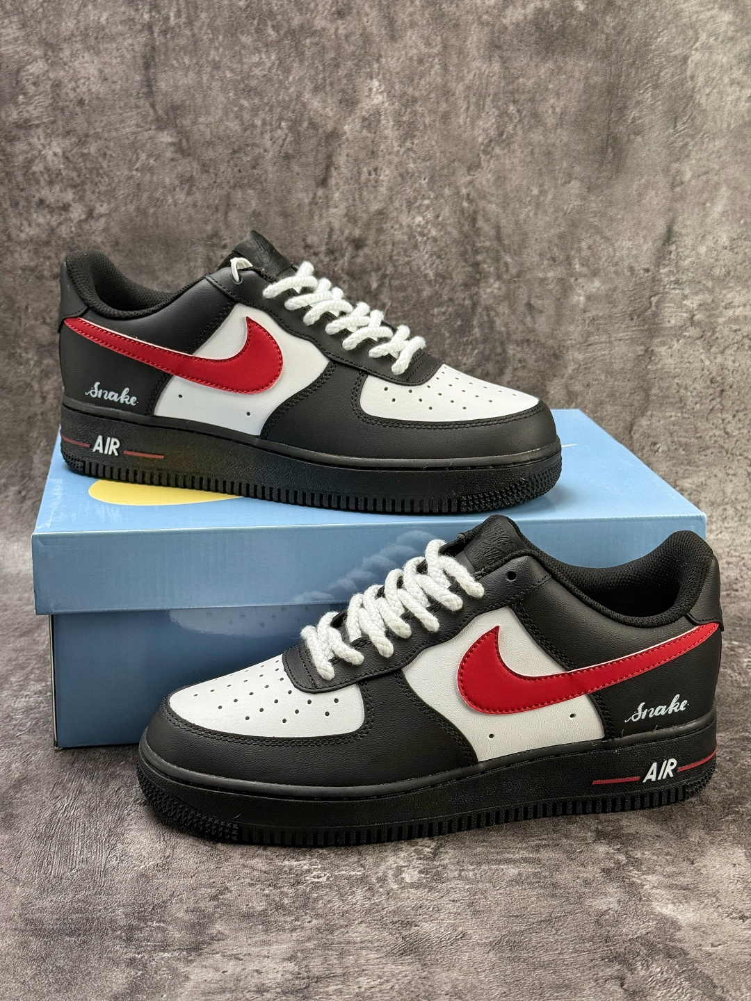 Nike Air Force 1 Low 07 黑白红 ZH0316-155-Top High Quatity Cheap Sneakers Fashion Clothing Clothes Bags handbags Shoes of all Brand wholesale With The best Quality And Beautiful Price from China Factory Chinese suppliers wholesaler seller Nike Air Force 1 Low 07 黑白红 ZH0316-155