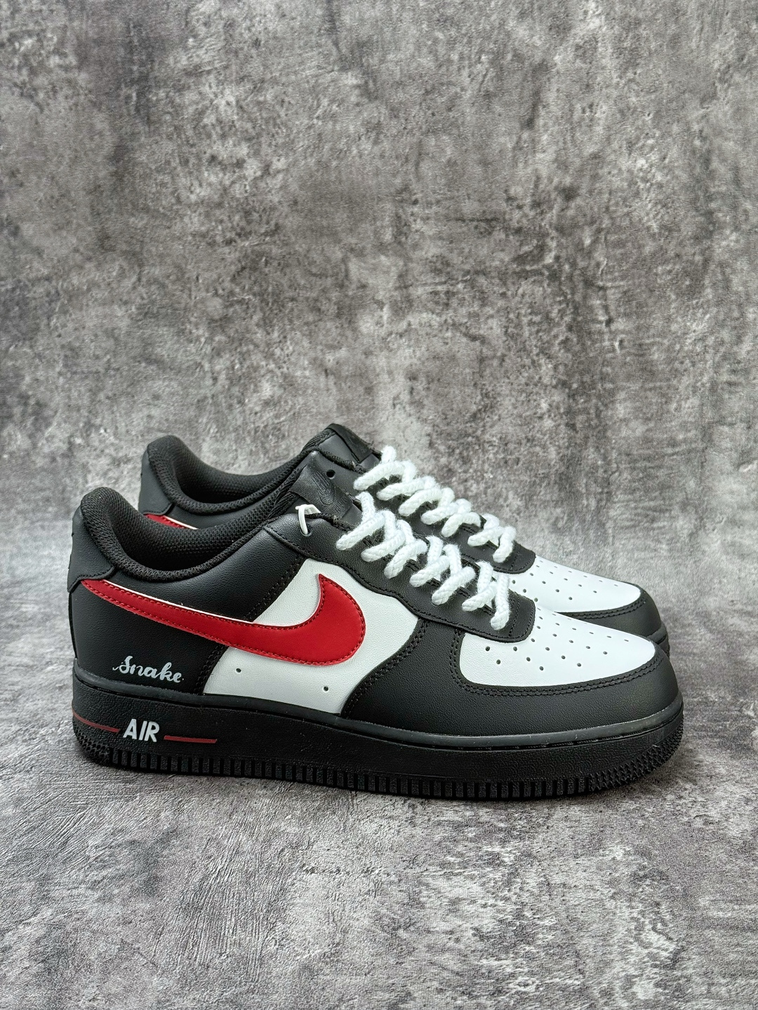 Nike Air Force 1 Low 07 黑白红 ZH0316-155-Top High Quatity Cheap Sneakers Fashion Clothing Clothes Bags handbags Shoes of all Brand wholesale With The best Quality And Beautiful Price from China Factory Chinese suppliers wholesaler seller Nike Air Force 1 Low 07 黑白红 ZH0316-155