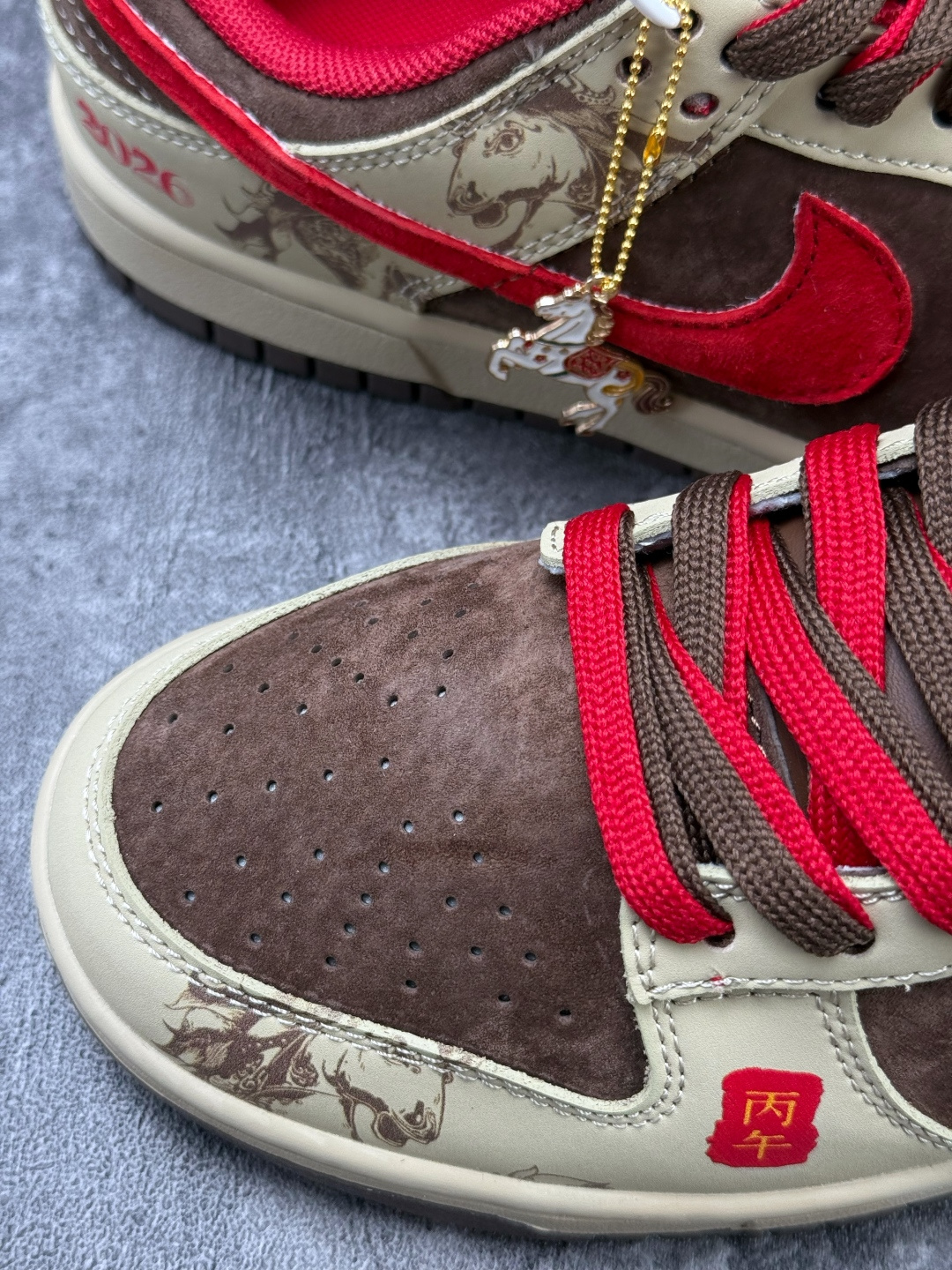 Nike SB Dunk Low 马年限定 棕红 YX5066-398-Top High Quatity Cheap Sneakers Fashion Clothing Clothes Bags handbags Shoes of all Brand wholesale With The best Quality And Beautiful Price from China Factory Chinese suppliers wholesaler seller Nike SB Dunk Low 马年限定 棕红 YX5066-398