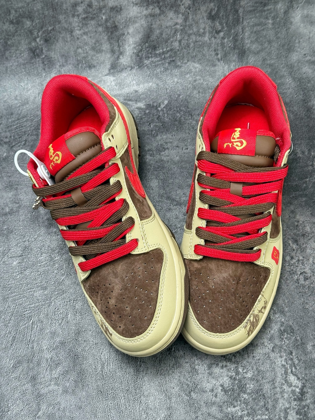 Nike SB Dunk Low 马年限定 棕红 YX5066-398-Top High Quatity Cheap Sneakers Fashion Clothing Clothes Bags handbags Shoes of all Brand wholesale With The best Quality And Beautiful Price from China Factory Chinese suppliers wholesaler seller Nike SB Dunk Low 马年限定 棕红 YX5066-398