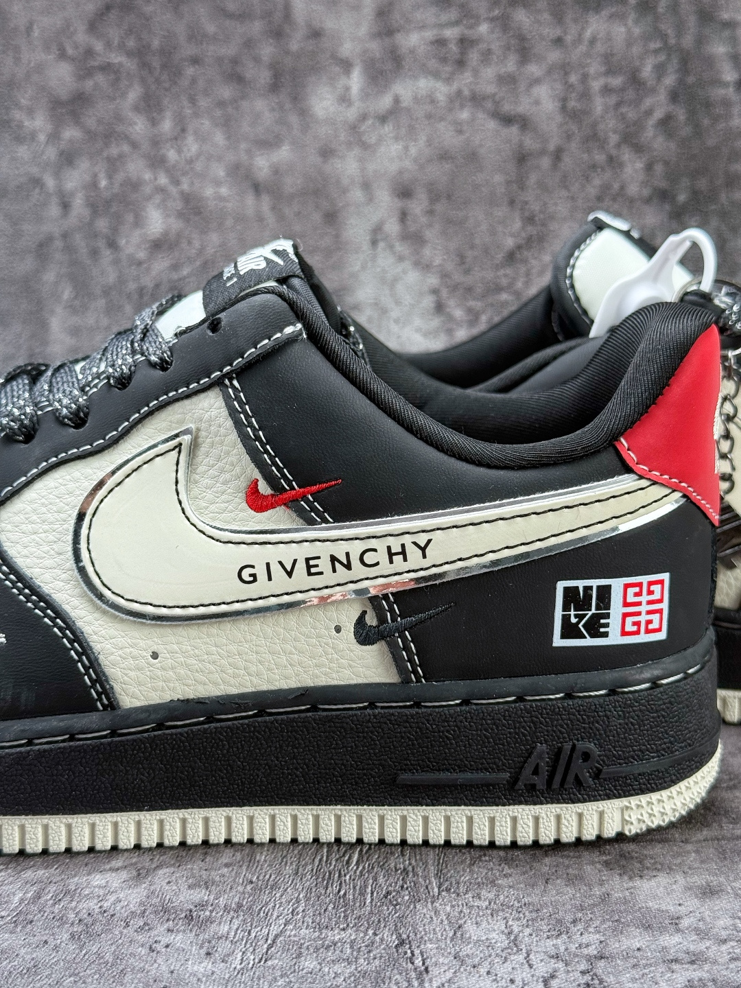 Nike Air Force 1 Low 07 x GIVENCHY 黑白三小勾满天星 XL1979-131-Top High Quatity Cheap Sneakers Fashion Clothing Clothes Bags handbags Shoes of all Brand wholesale With The best Quality And Beautiful Price from China Factory Chinese suppliers wholesaler seller Nike Air Force 1 Low 07 x GIVENCHY 黑白三小勾满天星 XL1979-131