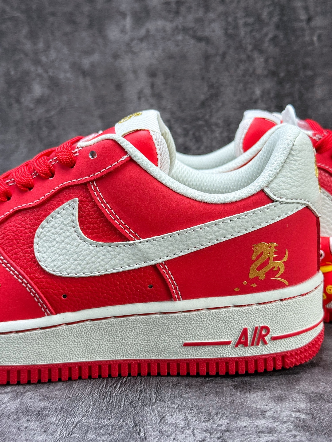 Nike Air Force 1 Low 07 马年限定 红白小勾 NH0601-523-Top High Quatity Cheap Sneakers Fashion Clothing Clothes Bags handbags Shoes of all Brand wholesale With The best Quality And Beautiful Price from China Factory Chinese suppliers wholesaler seller Nike Air Force 1 Low 07 马年限定 红白小勾 NH0601-523