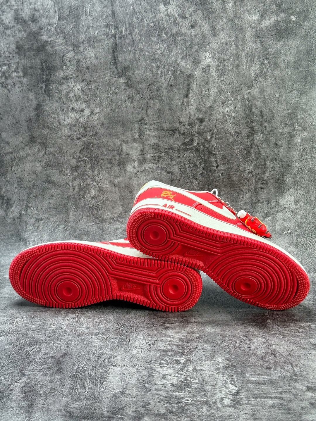 Nike Air Force 1 Low 07 马年限定 红白小勾 NH0601-523-Top High Quatity Cheap Sneakers Fashion Clothing Clothes Bags handbags Shoes of all Brand wholesale With The best Quality And Beautiful Price from China Factory Chinese suppliers wholesaler seller Nike Air Force 1 Low 07 马年限定 红白小勾 NH0601-523