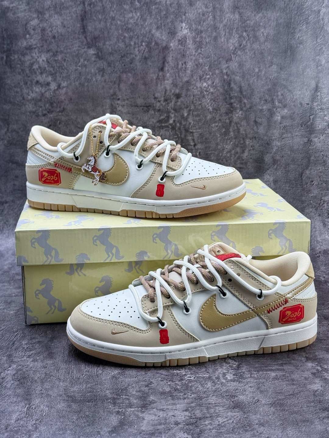 Nike SB Dunk Low 马年限定 棕白小勾 YX5066-C91-Top High Quatity Cheap Sneakers Fashion Clothing Clothes Bags handbags Shoes of all Brand wholesale With The best Quality And Beautiful Price from China Factory Chinese suppliers wholesaler seller Nike SB Dunk Low 马年限定 棕白小勾 YX5066-C91