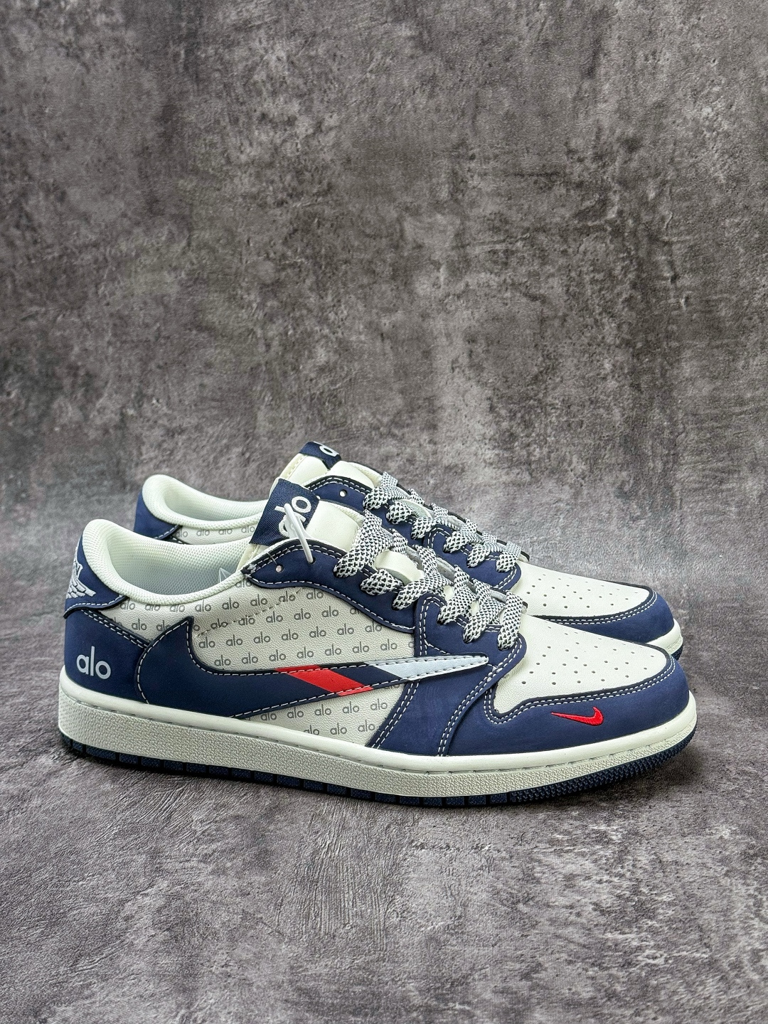 Travis Scott x Nike Air Jordan 1 Low x ALO Air Jordan 1 Low 反转蓝白小勾满天星倒钩 纯原版本 DZ2688-012-Top High Quatity Cheap Sneakers Fashion Clothing Clothes Bags handbags Shoes of all Brand wholesale With The best Quality And Beautiful Price from China Factory Chinese suppliers wholesaler seller Travis Scott x Nike Air Jordan 1 Low x ALO Air Jordan 1 Low 反转蓝白小勾满天星倒钩 纯原版本 DZ2688-012