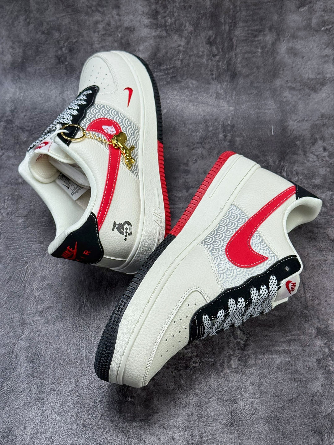 Nike Air Force 1 Low 07 马年限定 白黑红小勾满天星 DQ6628-167