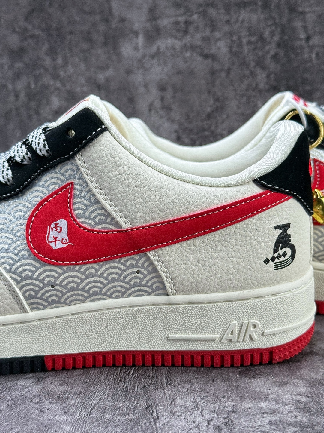 Nike Air Force 1 Low 07 马年限定 白黑红小勾满天星 DQ6628-167